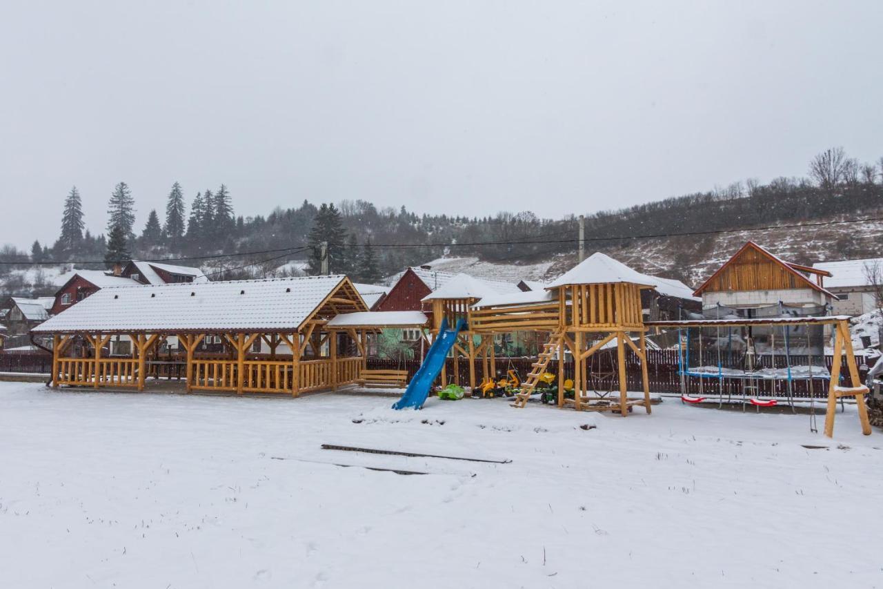 Lăzarea Eross Kulcsoshazヴィラ エクステリア 写真